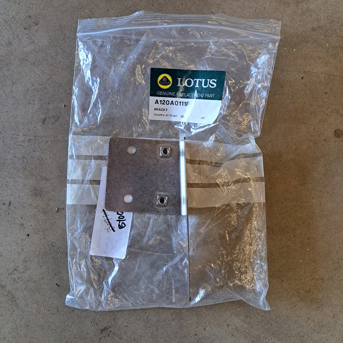 NEW BRACKET - ISOLATOR SUPPORT L/H - A120A0111F