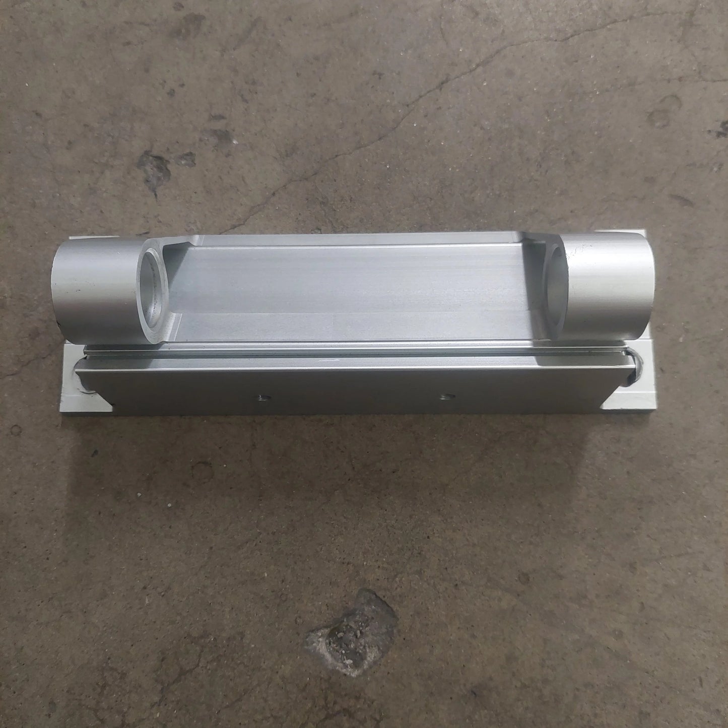 Used Door Hinge-Body, A111U0055
