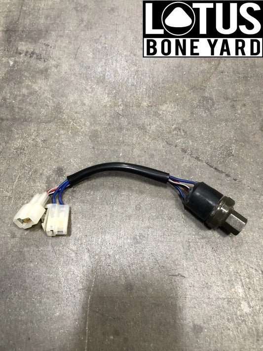 Used Trianary Switch - A/C VRS - V6008, A117P0059F